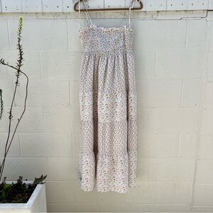 Moodie Floral Print Midi Dress with pockets.